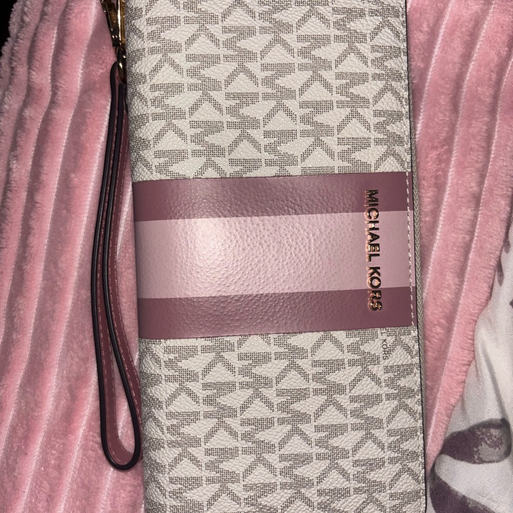 Michael Kors Continental Phone Holder Wallet